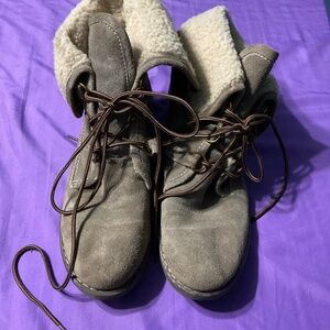 DIBA leather boots size 10 taupe. W130